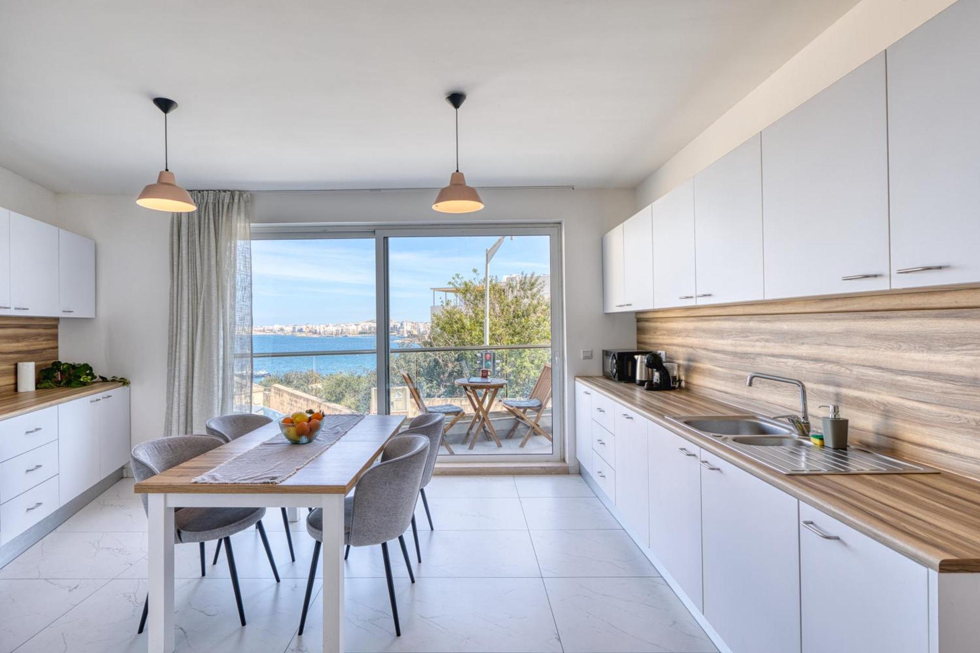 Blu Mar Sea View Apartments St. Paul's Bay Esterno foto